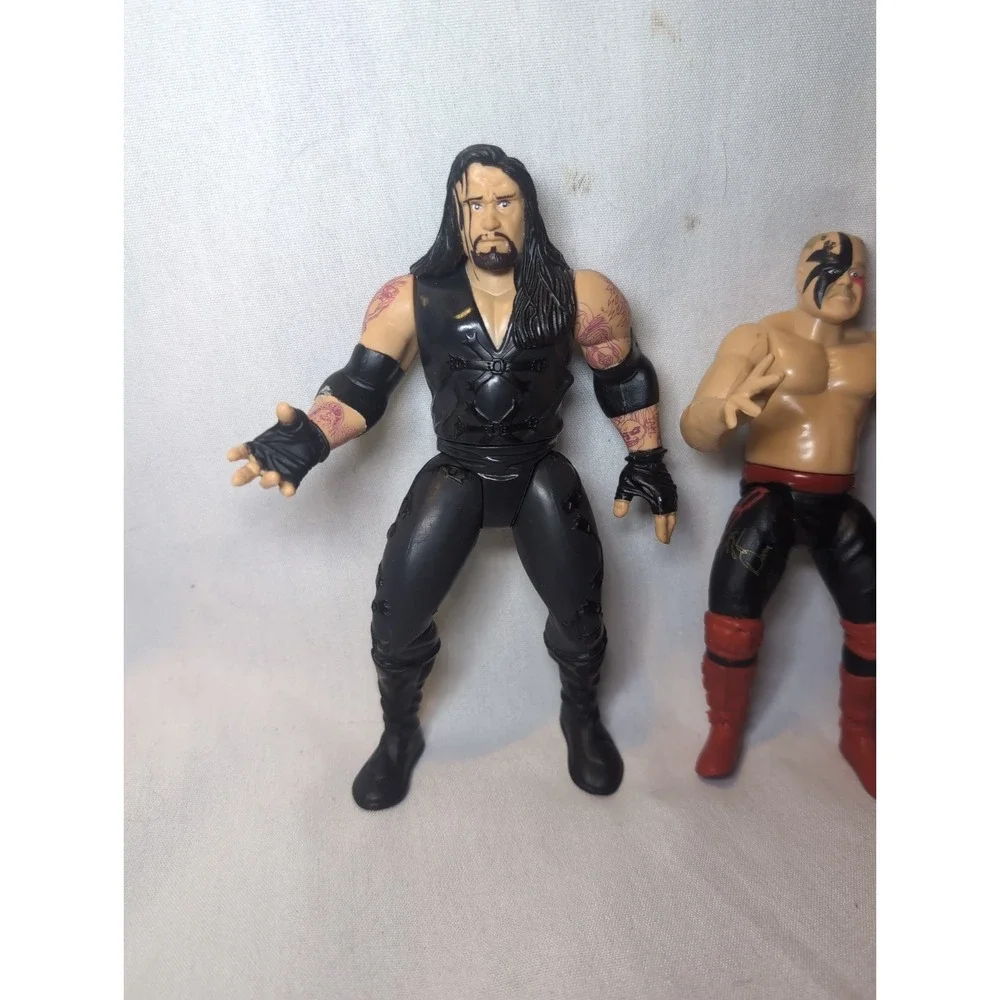 3x WWE Jakks Pacific 1997 The Undertaker, Kane, Road Warrior Wrestlers Figure